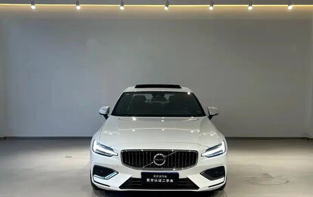 Volvo S60 III, 2026 год, 4 000 000 рублей, 2 фотография