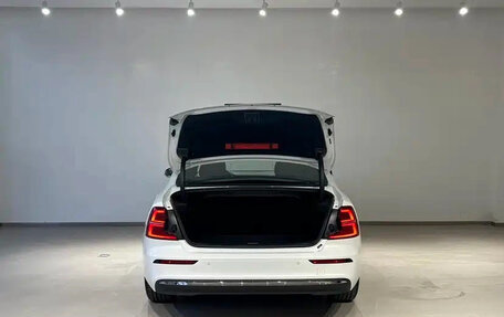 Volvo S60 III, 2026 год, 4 000 000 рублей, 6 фотография