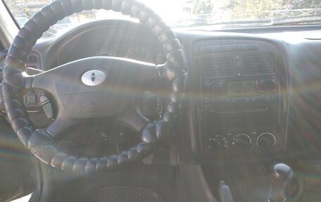 Toyota Avensis III рестайлинг, 2001 год, 437 000 рублей, 6 фотография