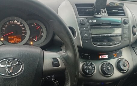 Toyota RAV4, 2011 год, 1 050 000 рублей, 4 фотография