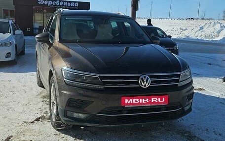 Volkswagen Tiguan II, 2017 год, 2 299 000 рублей, 11 фотография