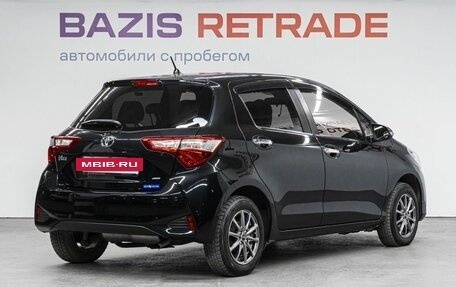 Toyota Vitz, 2019 год, 1 400 000 рублей, 6 фотография