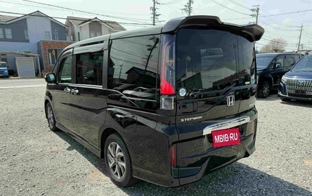 Honda Stepwgn IV, 2015 год, 1 500 000 рублей, 3 фотография