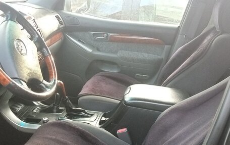 Toyota Land Cruiser Prado 120 рестайлинг, 2007 год, 700 000 рублей, 5 фотография