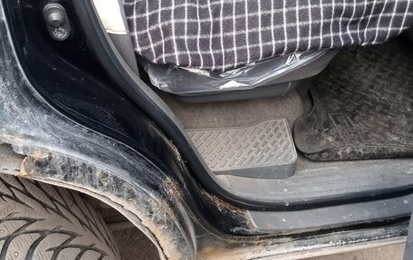 Toyota Land Cruiser Prado 120 рестайлинг, 2007 год, 700 000 рублей, 7 фотография