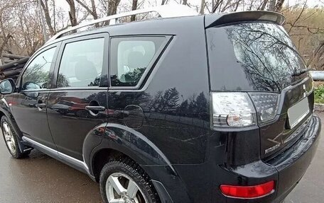 Mitsubishi Outlander III рестайлинг 3, 2008 год, 930 000 рублей, 5 фотография