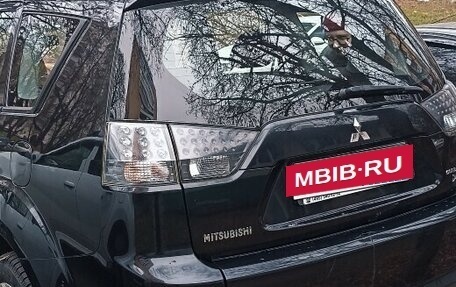 Mitsubishi Outlander III рестайлинг 3, 2008 год, 930 000 рублей, 4 фотография