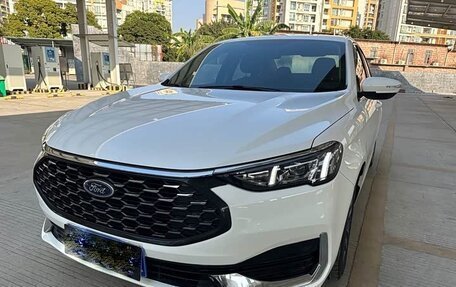 Ford Focus IV, 2022 год, 1 290 000 рублей, 5 фотография