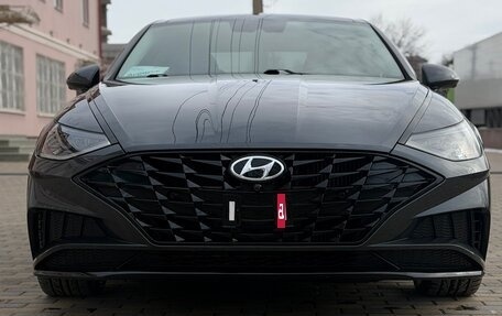 Hyundai Sonata VIII, 2021 год, 2 650 000 рублей, 2 фотография