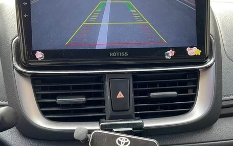 Toyota Yaris XP150 рестайлинг, 2022 год, 1 340 000 рублей, 12 фотография