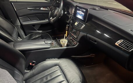 Mercedes-Benz CLS, 2017 год, 3 800 000 рублей, 15 фотография