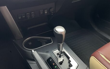 Toyota RAV4, 2017 год, 2 790 000 рублей, 13 фотография