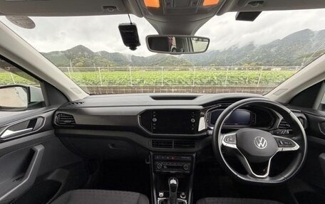 Volkswagen T-Cross I, 2023 год, 1 200 001 рублей, 9 фотография