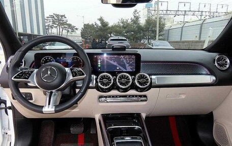 Mercedes-Benz GLB, 2023 год, 3 500 888 рублей, 6 фотография