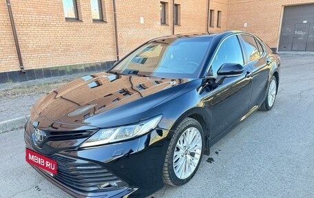Toyota Camry, 2018 год, 2 495 000 рублей, 1 фотография