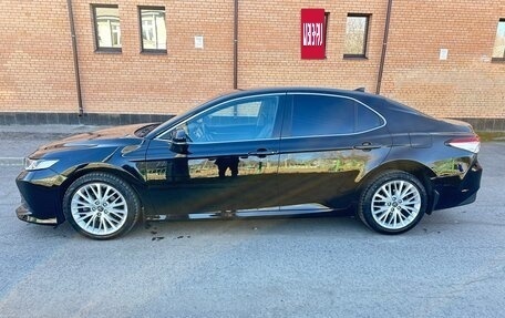 Toyota Camry, 2018 год, 2 495 000 рублей, 2 фотография