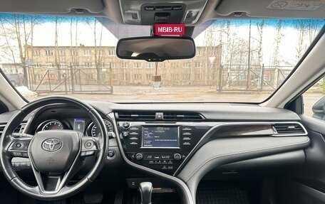 Toyota Camry, 2018 год, 2 495 000 рублей, 9 фотография