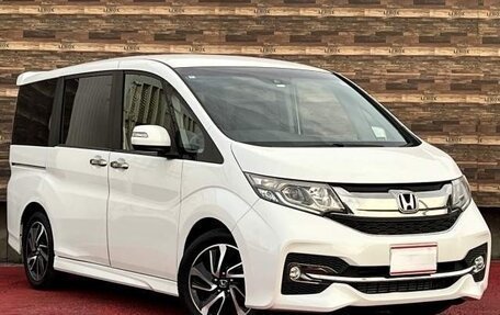 Honda Stepwgn IV, 2016 год, 1 490 000 рублей, 2 фотография