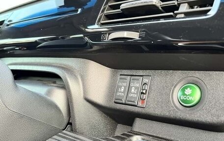 Honda Stepwgn IV, 2016 год, 1 490 000 рублей, 17 фотография