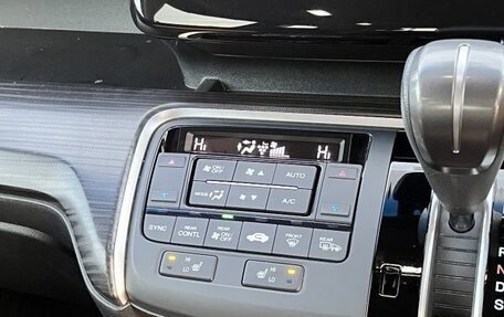 Honda Stepwgn IV, 2016 год, 1 490 000 рублей, 12 фотография