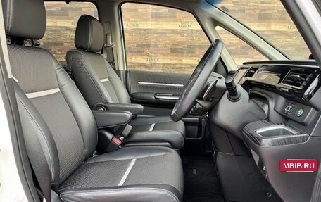 Honda Stepwgn IV, 2016 год, 1 490 000 рублей, 13 фотография