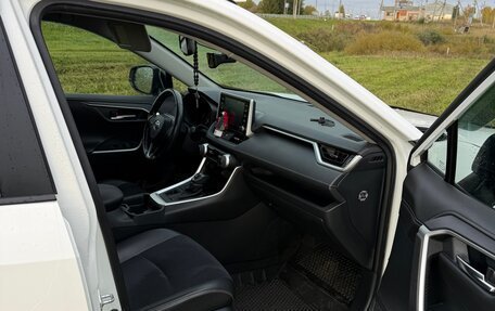 Toyota RAV4, 2021 год, 3 480 000 рублей, 8 фотография