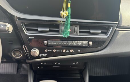 Lexus ES VII, 2021 год, 4 499 000 рублей, 10 фотография