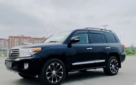 Toyota Land Cruiser 200, 2012 год, 3 590 000 рублей, 4 фотография