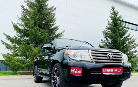 Toyota Land Cruiser 200, 2012 год, 3 590 000 рублей, 7 фотография