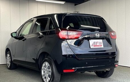 Honda Fit, 2023 год, 1 250 000 рублей, 6 фотография