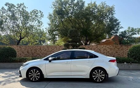 Toyota Corolla, 2022 год, 1 410 000 рублей, 7 фотография