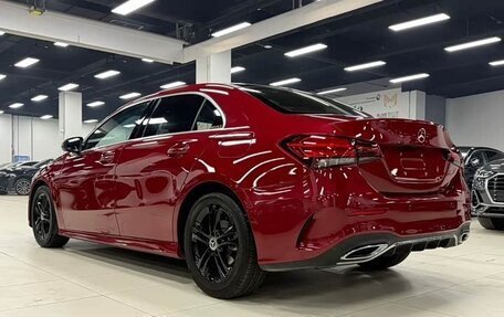 Mercedes-Benz A-Класс, 2021 год, 1 780 000 рублей, 4 фотография