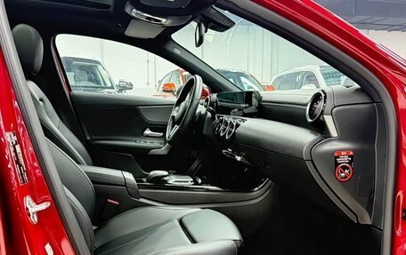 Mercedes-Benz A-Класс, 2021 год, 1 780 000 рублей, 7 фотография