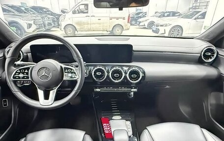 Mercedes-Benz A-Класс, 2021 год, 1 780 000 рублей, 8 фотография