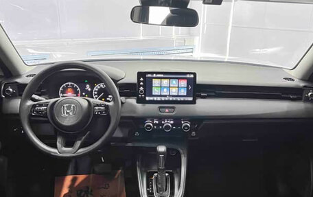 Honda Vezel, 2023 год, 1 745 000 рублей, 9 фотография