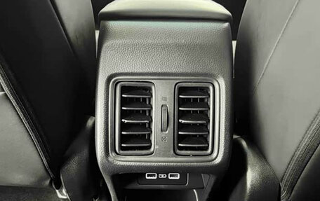 Honda Vezel, 2023 год, 1 745 000 рублей, 16 фотография