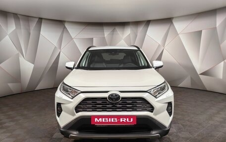Toyota RAV4, 2019 год, 3 700 000 рублей, 7 фотография