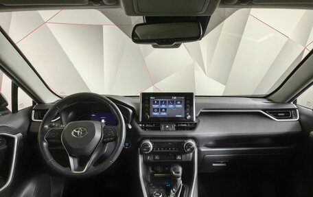 Toyota RAV4, 2019 год, 3 700 000 рублей, 13 фотография