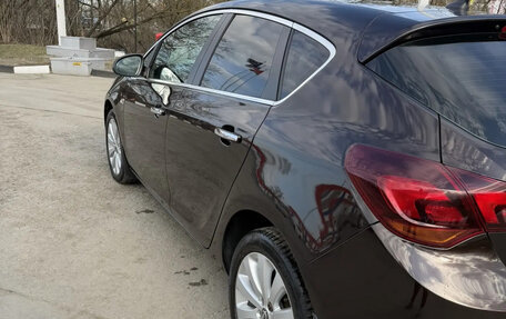 Opel Astra J, 2013 год, 950 000 рублей, 3 фотография