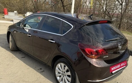 Opel Astra J, 2013 год, 950 000 рублей, 11 фотография