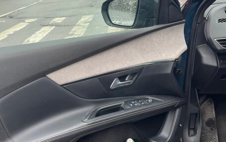 Peugeot 5008 II, 2021 год, 2 270 000 рублей, 10 фотография