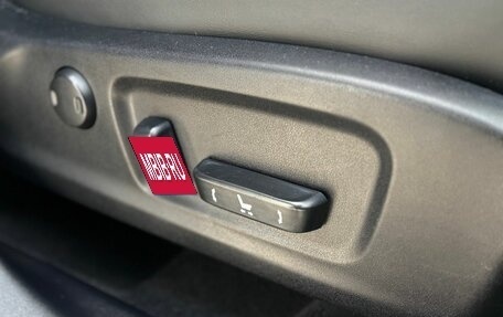 Lexus RX IV рестайлинг, 2016 год, 3 930 000 рублей, 29 фотография