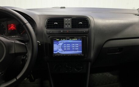 Volkswagen Polo VI (EU Market), 2011 год, 755 000 рублей, 26 фотография