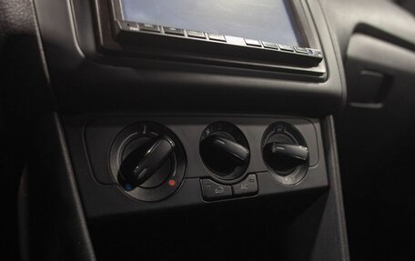 Volkswagen Polo VI (EU Market), 2011 год, 755 000 рублей, 27 фотография