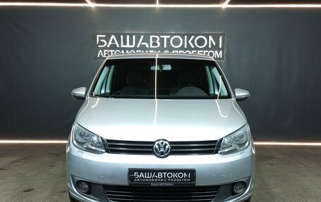 Volkswagen Touran III, 2011 год, 960 000 рублей, 2 фотография
