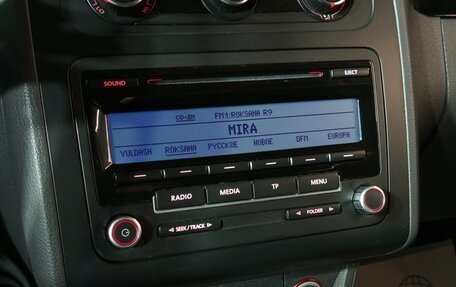 Volkswagen Touran III, 2011 год, 960 000 рублей, 13 фотография