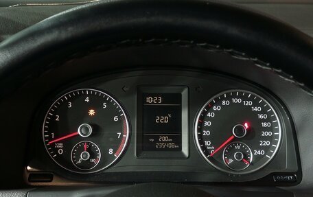 Volkswagen Touran III, 2011 год, 960 000 рублей, 11 фотография