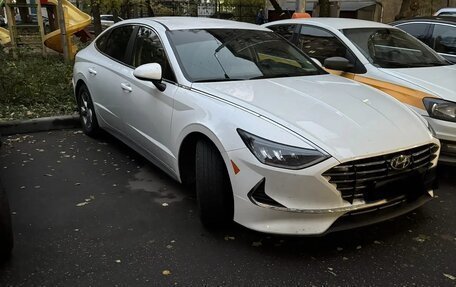 Hyundai Sonata VIII, 2021 год, 1 400 000 рублей, 2 фотография