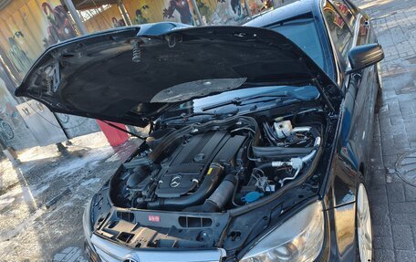 Mercedes-Benz C-Класс, 2010 год, 990 000 рублей, 4 фотография