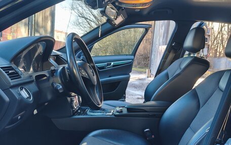 Mercedes-Benz C-Класс, 2010 год, 990 000 рублей, 6 фотография